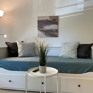 Apartment #family & Friends# Ruhig, Gruen, Gleich In Der City, Vienna