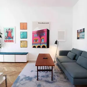 Smart Mit Balkon Am Augarten Park Naehe Zentrum Apartment