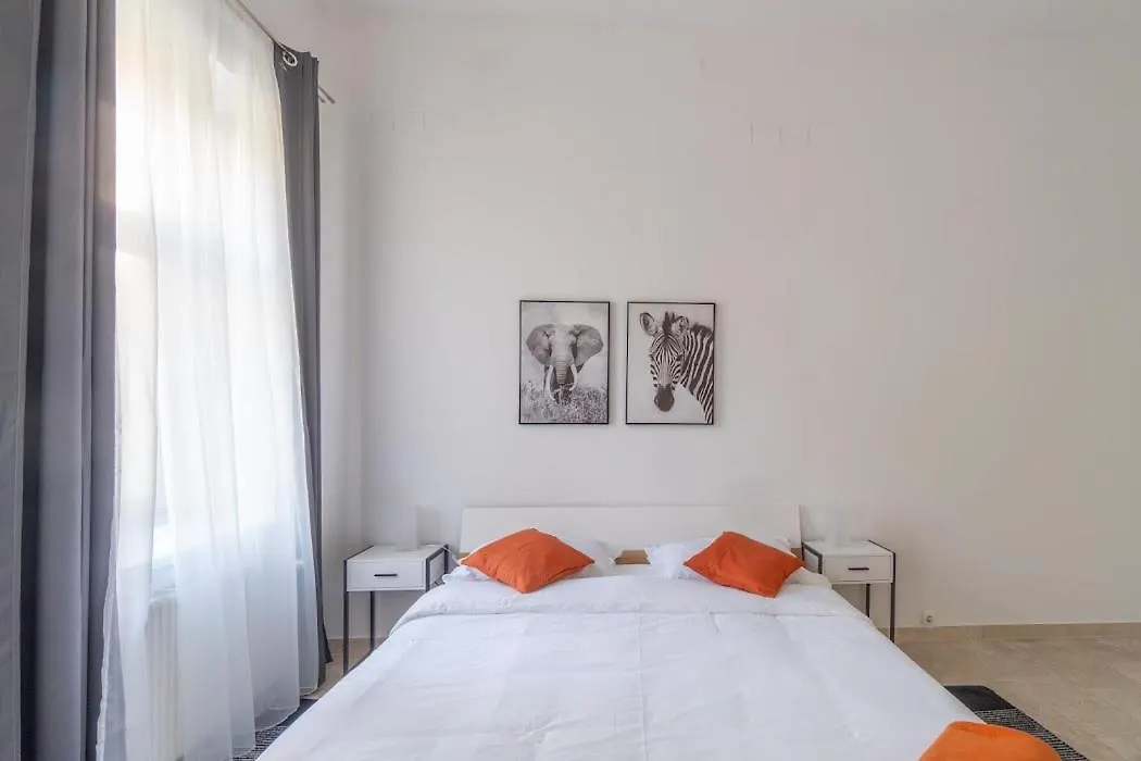Centre Apartments Viyana 0*,